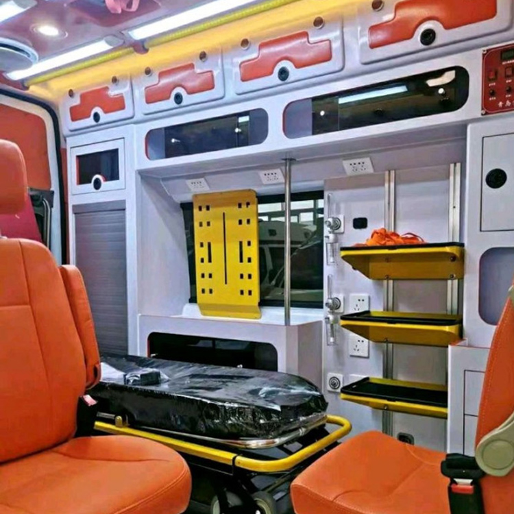 碑林长途救护车护送病人租赁价格